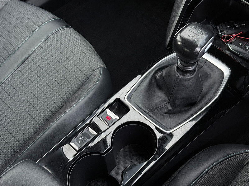 Peugeot 2008 1.2 PureTech Allure Euro 6 (s/s) 5dr 5dr Manual 2026