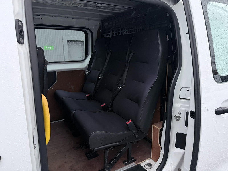 Peugeot Expert 1.5 BlueHDi 1000 Professional Compact Panel Van SWB Euro 6 (s/s) 6dr 6dr Manual 2026