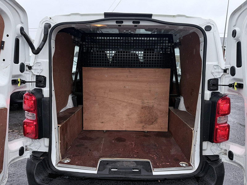 Peugeot Expert 1.5 BlueHDi 1000 Professional Compact Panel Van SWB Euro 6 (s/s) 6dr 6dr Manual 2026