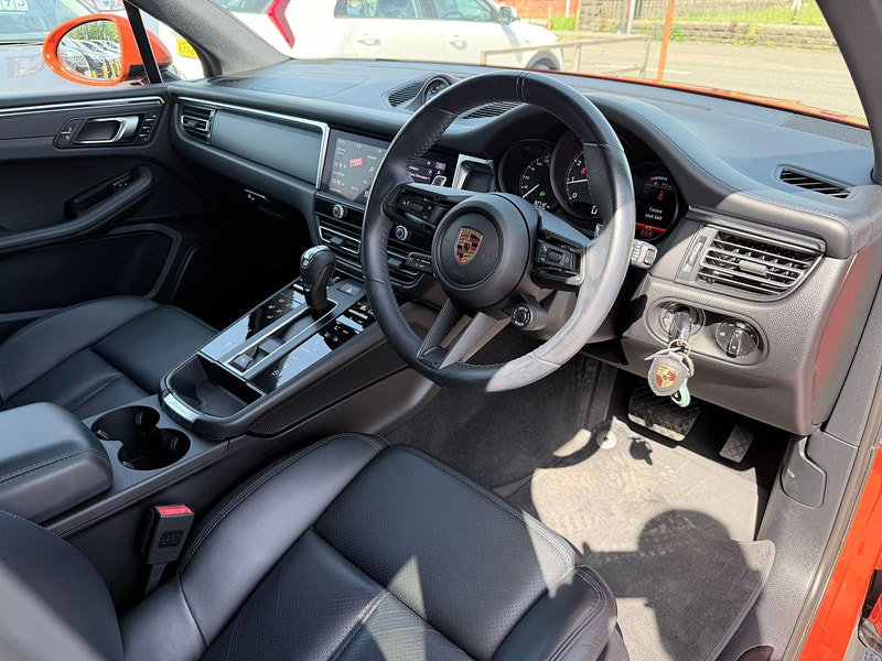 Porsche Macan 2.0T T PDK 4WD Euro 6 (s/s) 5dr 5dr Automatic 2026