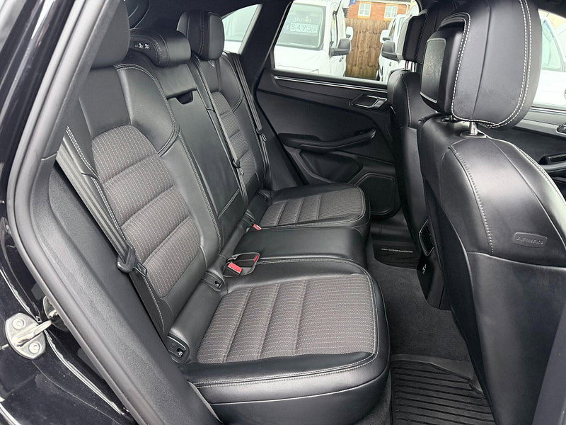 Porsche Macan 2.0T T PDK 4WD Euro 6 (s/s) 5dr 5dr Automatic 2026