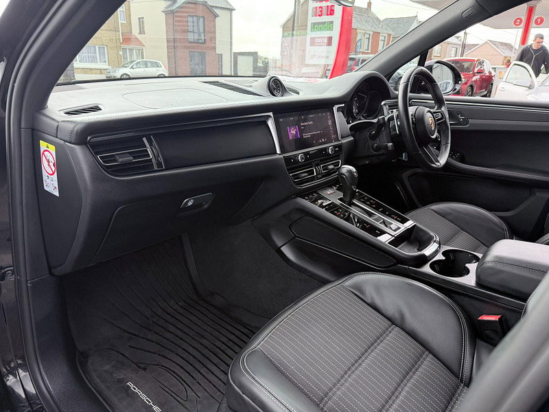 Porsche Macan 2.0T T PDK 4WD Euro 6 (s/s) 5dr 5dr Automatic 2026
