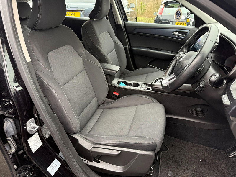 Renault Arkana 1.3 TCe MHEV Iconic EDC 2WD Euro 6 (s/s) 5dr 5dr Automatic 2026