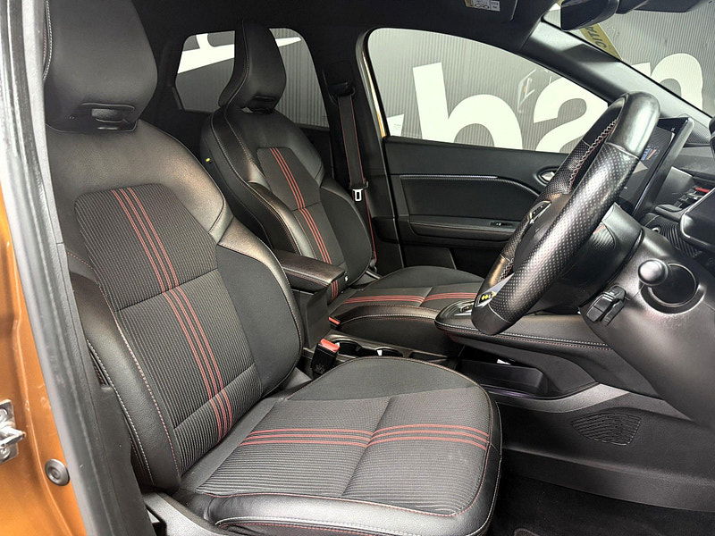 Renault Captur 1.6 E-TECH 9.8kWh RS Line Auto Euro 6 (s/s) 5dr 5dr Automatic 2026