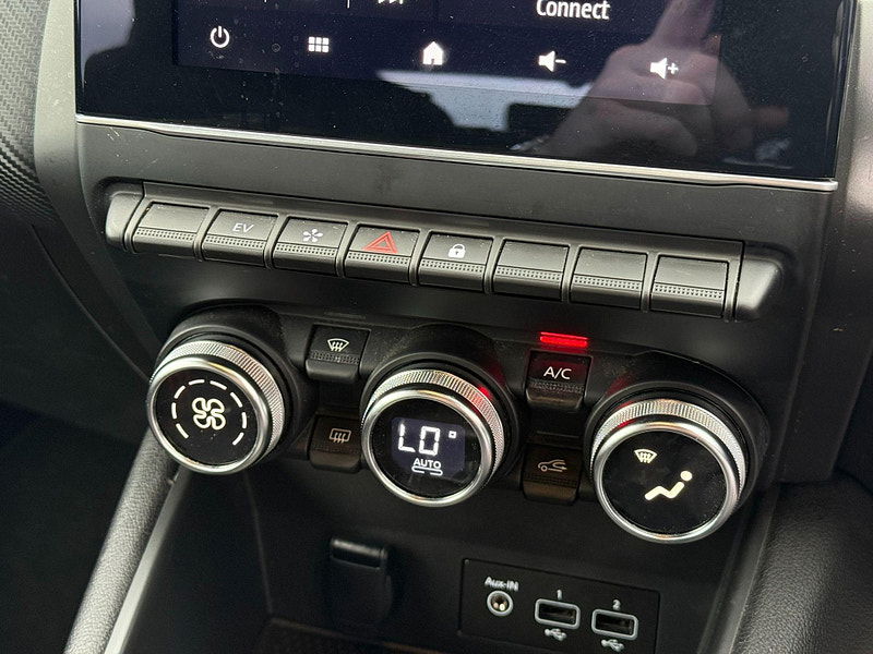 Renault Captur 1.6 E-TECH 9.8kWh RS Line Auto Euro 6 (s/s) 5dr 5dr Automatic 2026