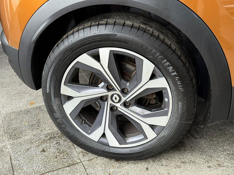 Renault Captur 1.6 E-TECH 9.8kWh RS Line Auto Euro 6 (s/s) 5dr 5dr Automatic 2026