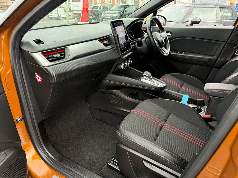 Renault Captur 1.6 E-TECH 9.8kWh RS Line Auto Euro 6 (s/s) 5dr 5dr Automatic 2026