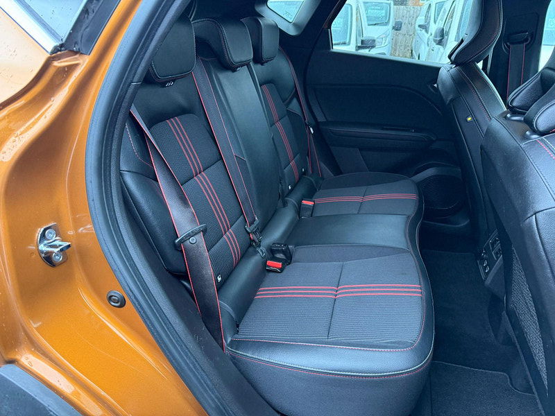 Renault Captur 1.6 E-TECH 9.8kWh RS Line Auto Euro 6 (s/s) 5dr 5dr Automatic 2026