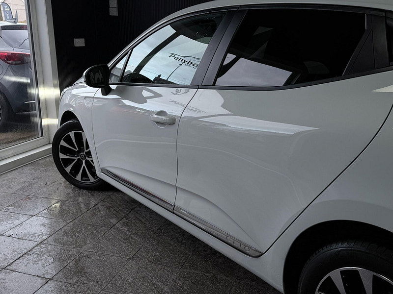 Renault Clio 1.0 TCe Iconic Euro 6 (s/s) 5dr 5dr Manual 2026