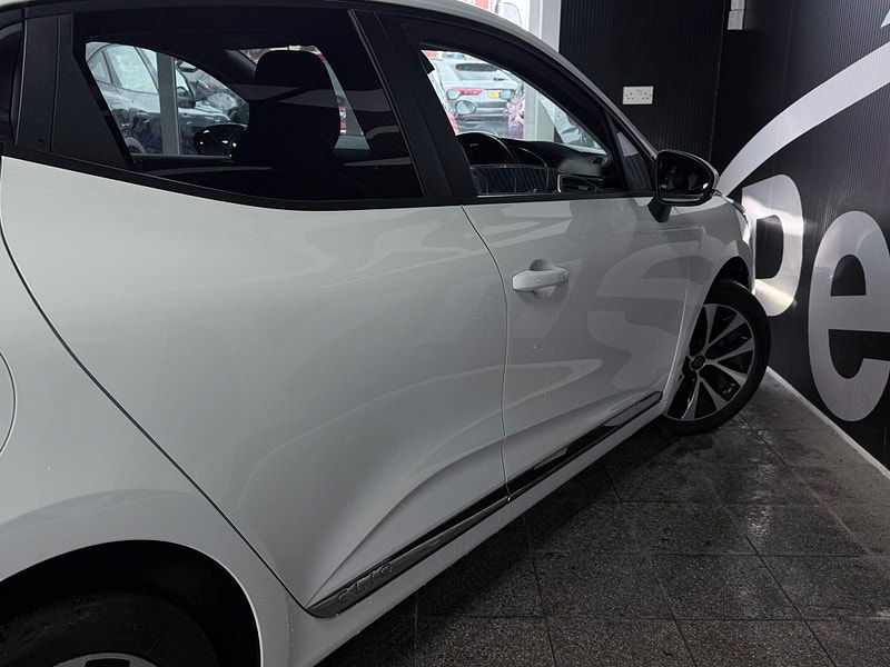 Renault Clio 1.0 TCe Iconic Euro 6 (s/s) 5dr 5dr Manual 2026