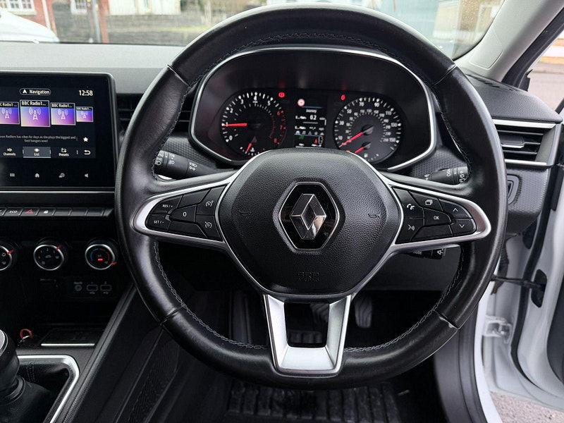 Renault Clio 1.0 TCe Iconic Euro 6 (s/s) 5dr 5dr Manual 2026