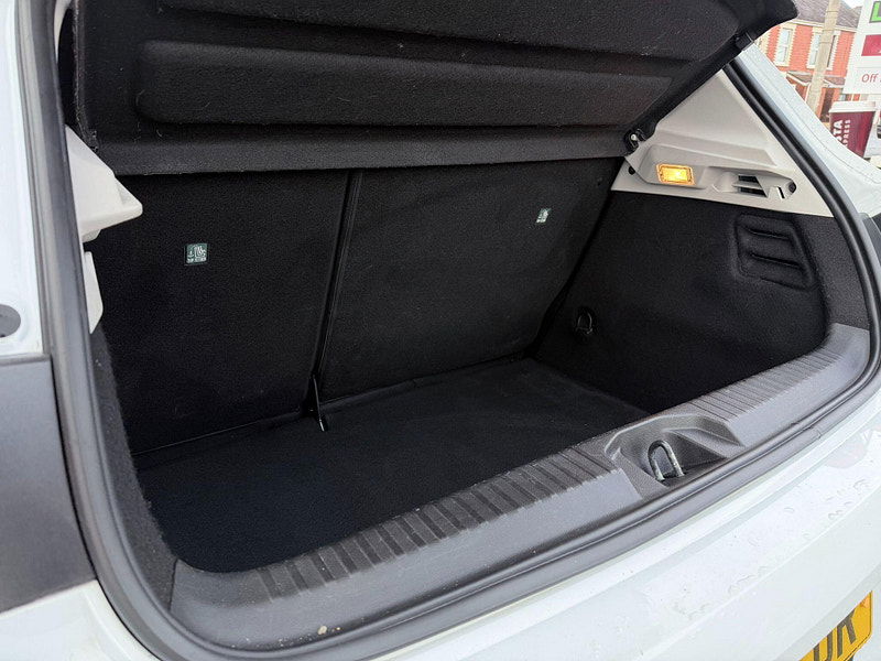 Renault Clio 1.0 TCe Iconic Euro 6 (s/s) 5dr 5dr Manual 2026