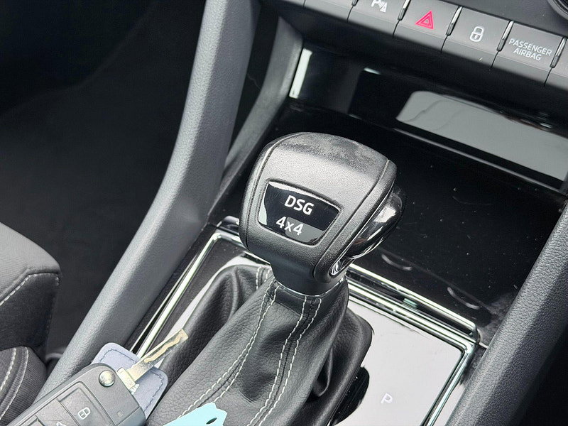 Skoda Karoq 1.5 TSI ACT SportLine DSG 4WD Euro 6 (s/s) 5dr 5dr Automatic 2026