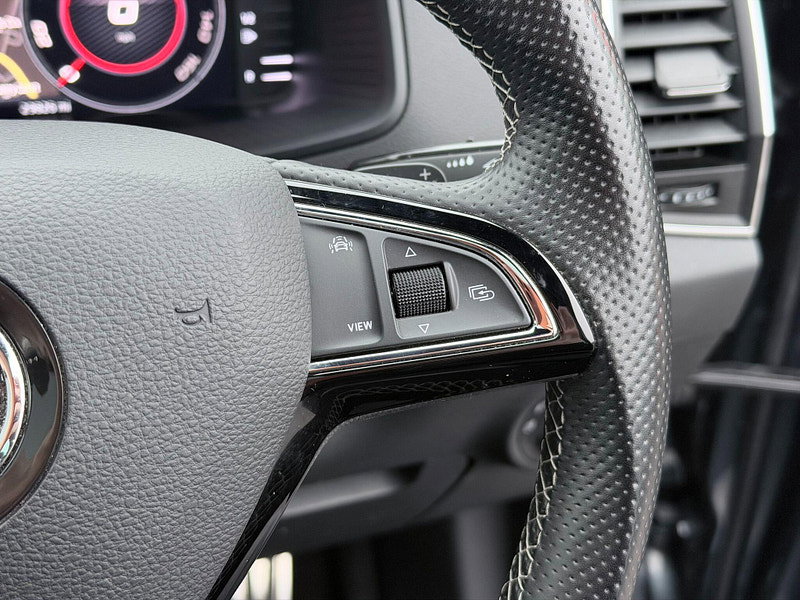 Skoda Karoq 1.5 TSI ACT SportLine DSG 4WD Euro 6 (s/s) 5dr 5dr Automatic 2026