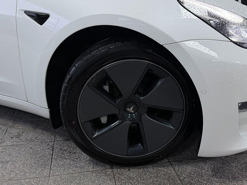 Tesla Model 3 (Dual Motor) Long Range Auto 4WDE 4dr 4dr Automatic 2026