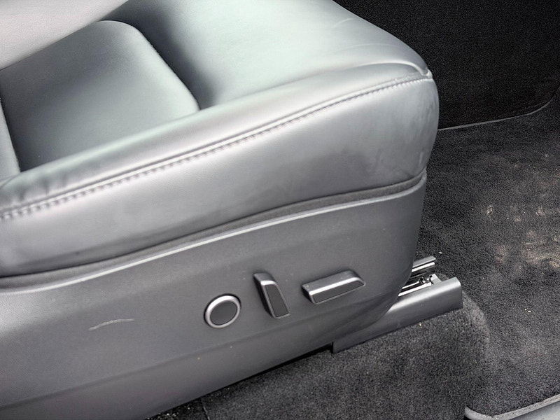 Tesla Model Y Auto RWD 5dr 5dr Automatic 2026