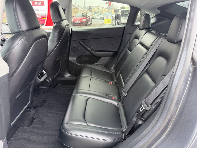 Tesla Model Y (Dual Motor) Long Range Auto 4WDE 5dr 5dr Automatic 2026