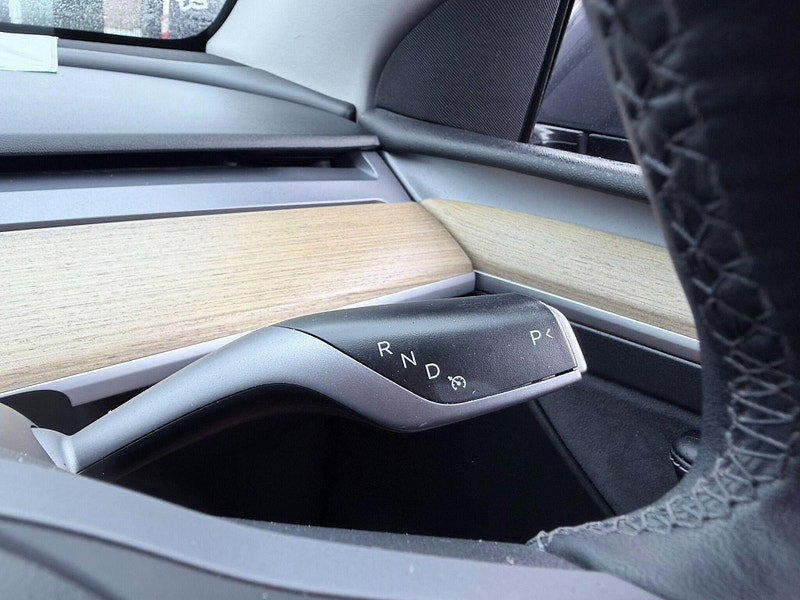 Tesla Model Y (Dual Motor) Long Range Auto 4WDE 5dr 5dr Automatic 2026