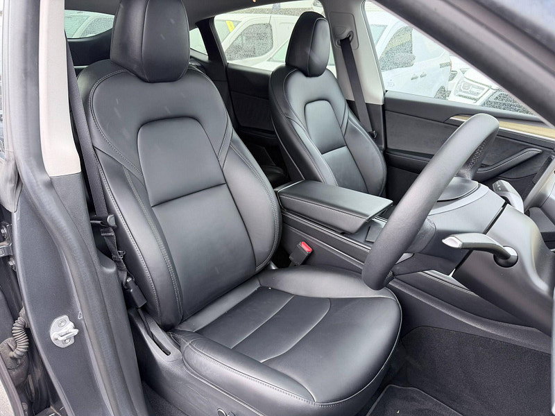 Tesla Model Y (Dual Motor) Long Range Auto 4WDE 5dr 5dr Automatic 2026