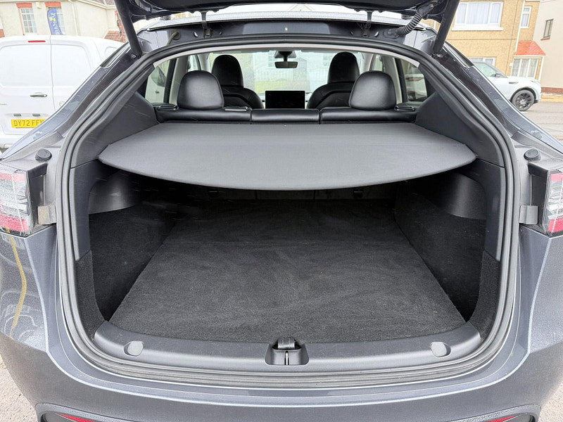 Tesla Model Y (Dual Motor) Long Range Auto 4WDE 5dr 5dr Automatic 2026