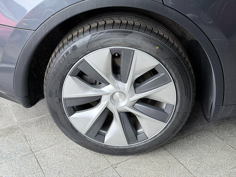 Tesla Model Y (Dual Motor) Long Range Auto 4WDE 5dr 5dr Automatic 2026