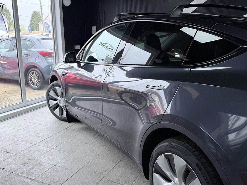 Tesla Model Y (Dual Motor) Long Range Auto 4WDE 5dr 5dr Automatic 2026