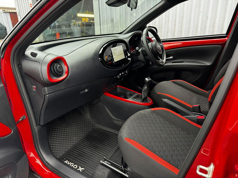 Toyota Aygo x 1.0 VVT-i Edge Euro 6 (s/s) 5dr 5dr Manual 2026