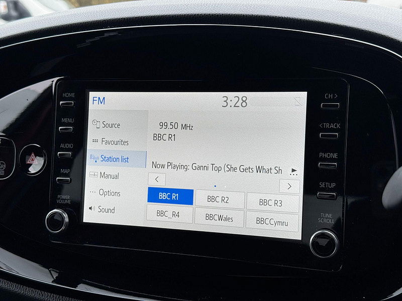 Toyota Aygo x 1.0 VVT-i Edge Euro 6 (s/s) 5dr 5dr Manual 2026