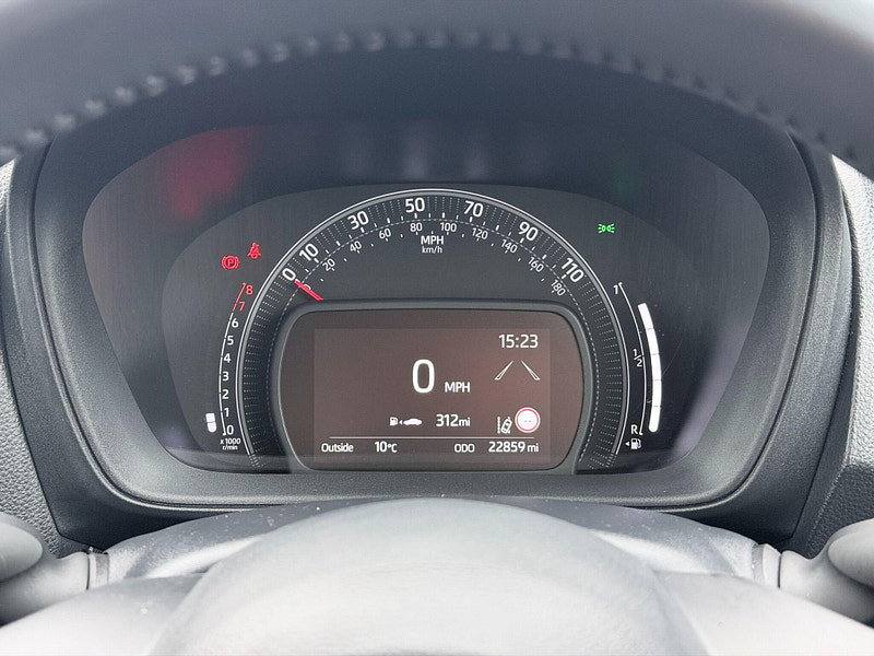 Toyota Aygo x 1.0 VVT-i Pure Euro 6 (s/s) 5dr 5dr Manual 2026