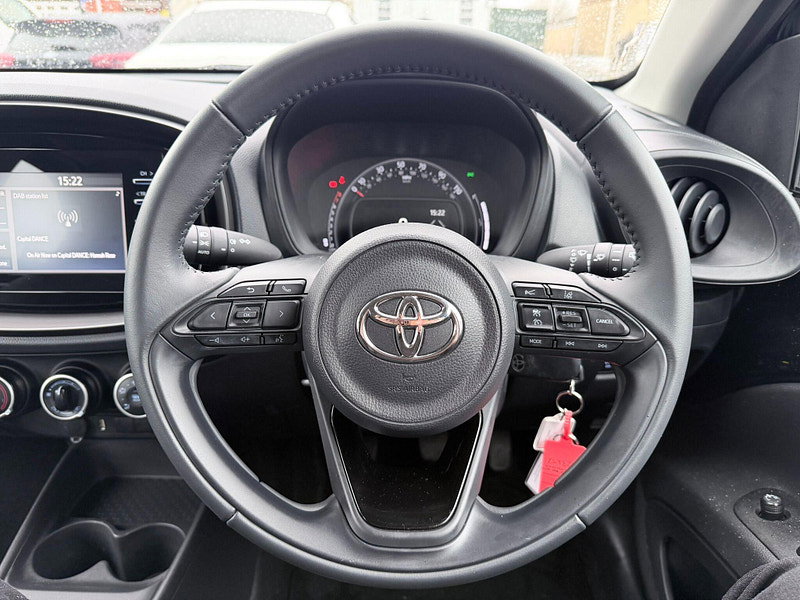 Toyota Aygo x 1.0 VVT-i Pure Euro 6 (s/s) 5dr 5dr Manual 2026
