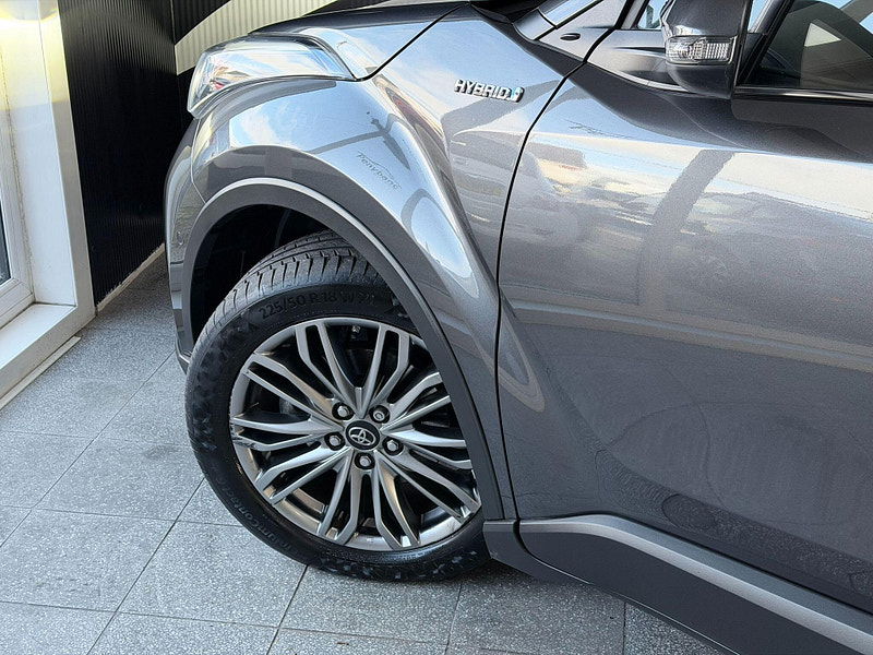 Toyota C-HR 2.0 VVT-h Excel CVT Euro 6 (s/s) 5dr 5dr Automatic 2026