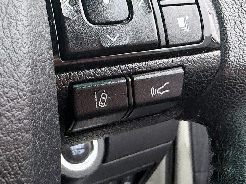 Toyota Hilux 2.8 D-4D Invincible Auto 4WD Euro 6 (s/s) 4dr 4dr Automatic 2026