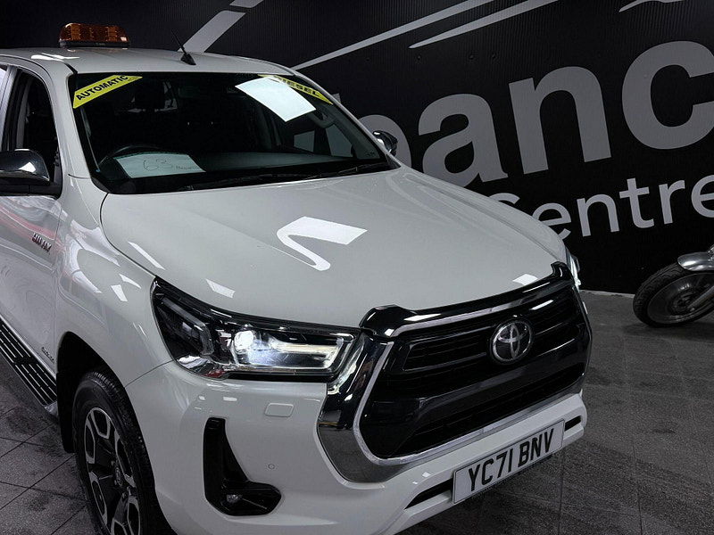 Toyota Hilux 2.8 D-4D Invincible Auto 4WD Euro 6 (s/s) 4dr 4dr Automatic 2026