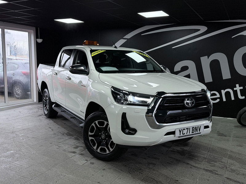 Toyota Hilux 2.8 D-4D Invincible Auto 4WD Euro 6 (s/s) 4dr 4dr Automatic 2026