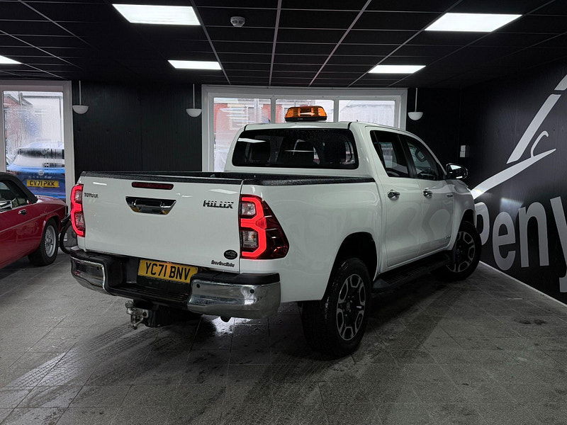 Toyota Hilux 2.8 D-4D Invincible Auto 4WD Euro 6 (s/s) 4dr 4dr Automatic 2026