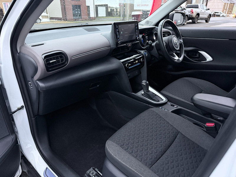 Toyota Yaris Cross 1.5 VVT-h Icon E-CVT Euro 6 (s/s) 5dr 5dr Automatic 2026