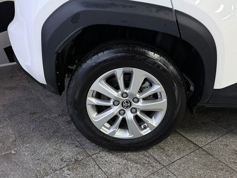 Toyota Yaris Cross 1.5 VVT-h Icon E-CVT Euro 6 (s/s) 5dr 5dr Automatic 2026