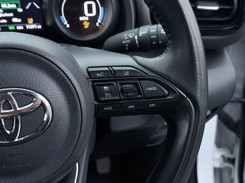 Toyota Yaris Cross 1.5 VVT-h Icon E-CVT Euro 6 (s/s) 5dr 5dr Automatic 2026