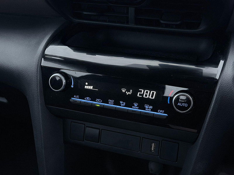 Toyota Yaris Cross 1.5 VVT-h Icon E-CVT Euro 6 (s/s) 5dr 5dr Automatic 2026