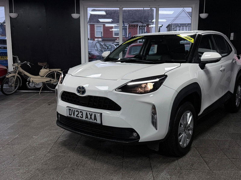 Toyota Yaris Cross 1.5 VVT-h Icon E-CVT Euro 6 (s/s) 5dr 5dr Automatic 2026