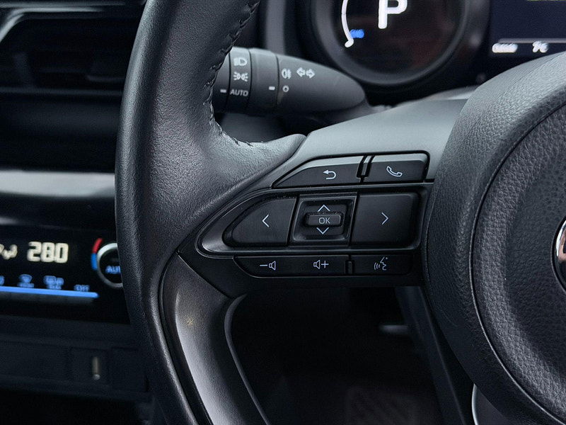 Toyota Yaris Cross 1.5 VVT-h Icon E-CVT Euro 6 (s/s) 5dr 5dr Automatic 2026