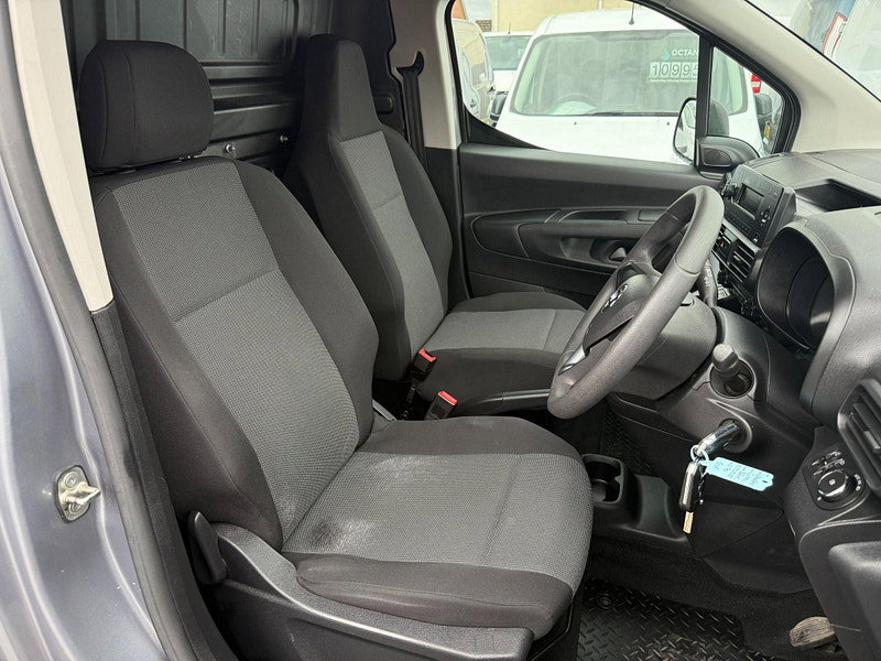 Vauxhall Combo 1.5 Turbo D 2000 Edition L1 H1 Euro 6 (s/s) 4dr 4dr Manual 2026