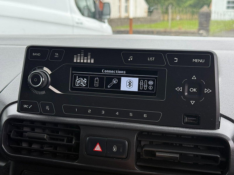 Vauxhall Combo 1.5 Turbo D 2000 Edition L1 H1 Euro 6 (s/s) 4dr 4dr Manual 2026