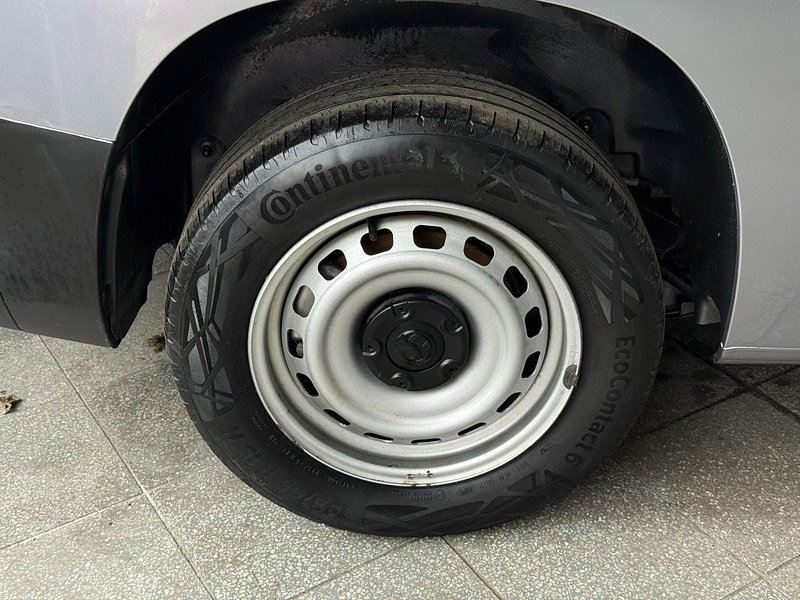 Vauxhall Combo 1.5 Turbo D 2000 Edition L1 H1 Euro 6 (s/s) 4dr 4dr Manual 2026