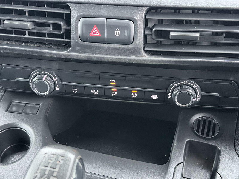 Vauxhall Combo 1.5 Turbo D 2000 Sportive L1 H1 Euro 6 (s/s) 4dr 4dr Manual 2026