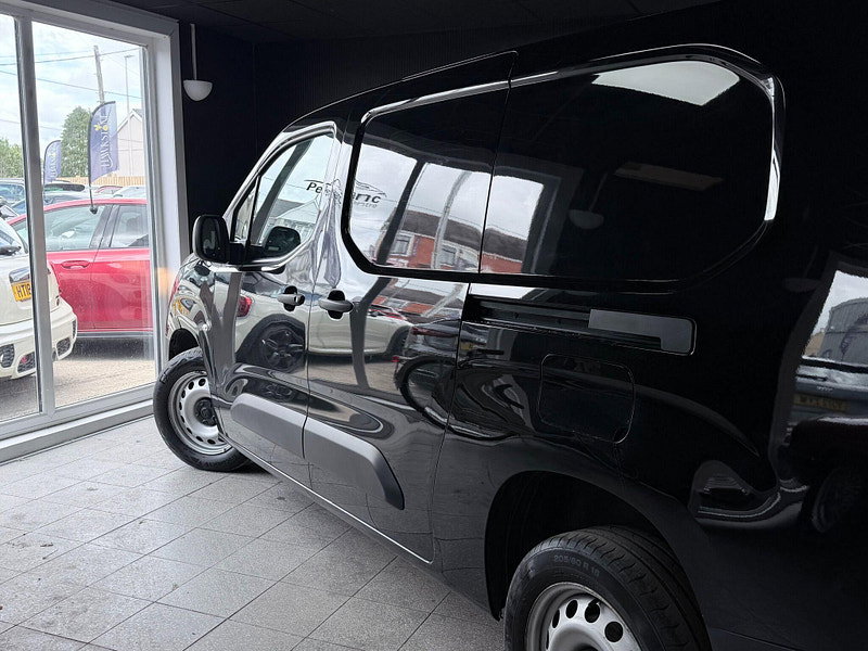 Vauxhall Combo 1.5 Turbo D 2300 Prime L2 H1 Euro 6 (s/s) 6dr 6dr Manual 2026