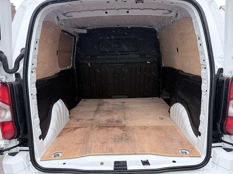 Vauxhall Combo 1.5 Turbo D 2300 Pro L1 H1 Euro 6 (s/s) 5dr 5dr Manual 2026