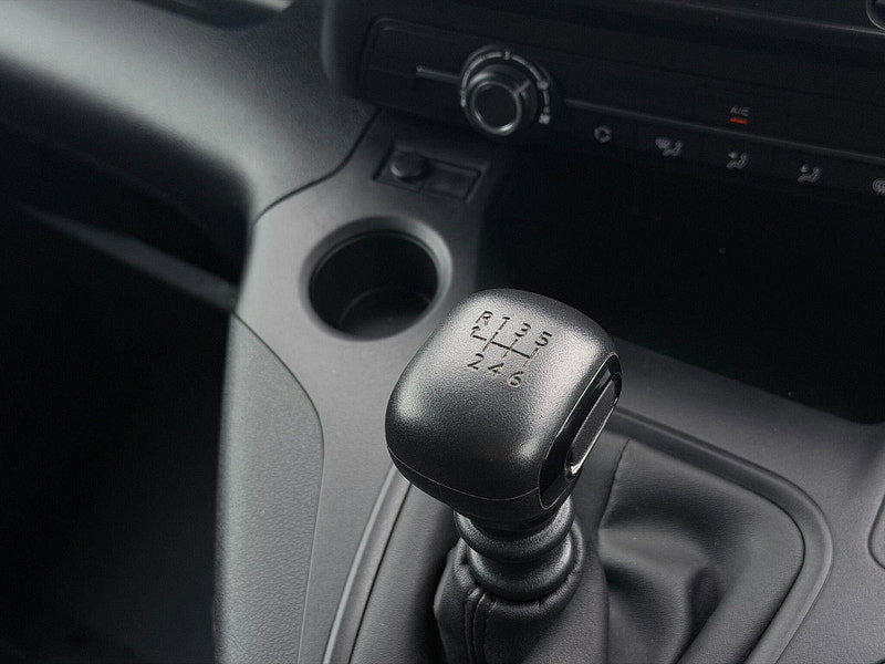 Vauxhall Combo 1.5 Turbo D 2300 Pro L1 H1 Euro 6 (s/s) 5dr 5dr Manual 2026