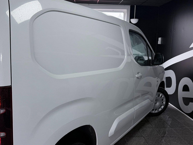 Vauxhall Combo 1.5 Turbo D 2300 Pro L1 H1 Euro 6 (s/s) 5dr 5dr Manual 2026