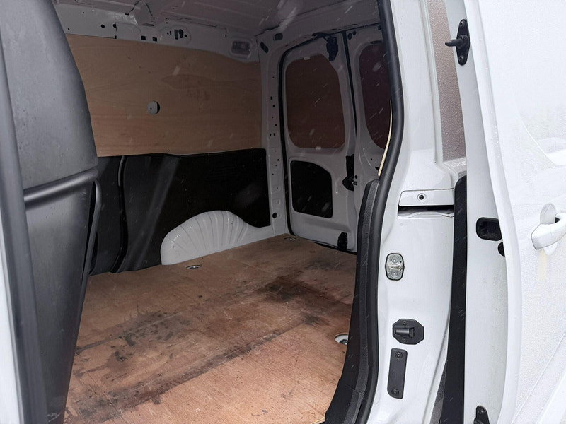 Vauxhall Combo 1.5 Turbo D 2300 Pro L1 H1 Euro 6 (s/s) 5dr 5dr Manual 2026